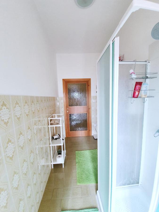 Affittacamere Zona Caserma-Stazione Foligno Exterior foto